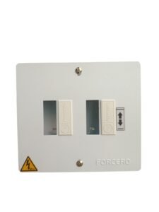 CAJA 4 CIRCUITOS USO INTERNO PARA BREAKER ENCHUFABLE