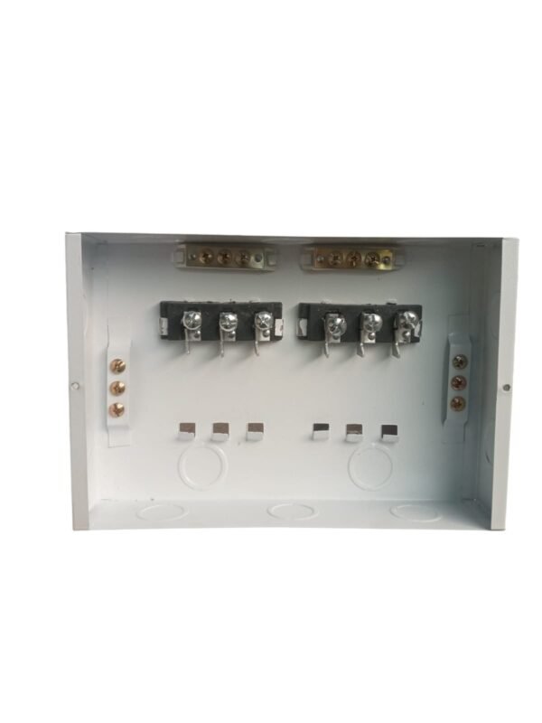 CAJA 6 CIRCUITOS USO INTERNO PARA BREAKER ENCHUFABLE - Image 2