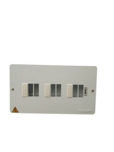 CAJA 9 CIRCUITOS USO INTERNO PARA BREAKER ENCHUFABLE